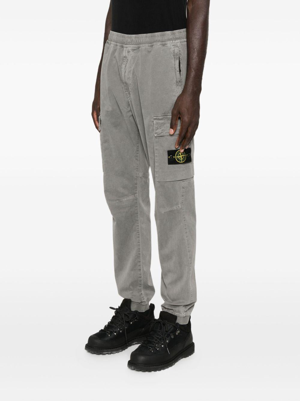 Cement cargo with pockets