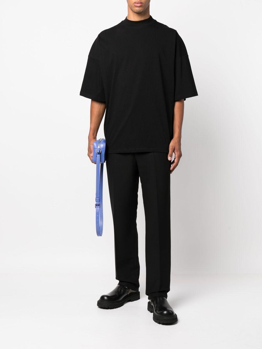 T-shirt nera 