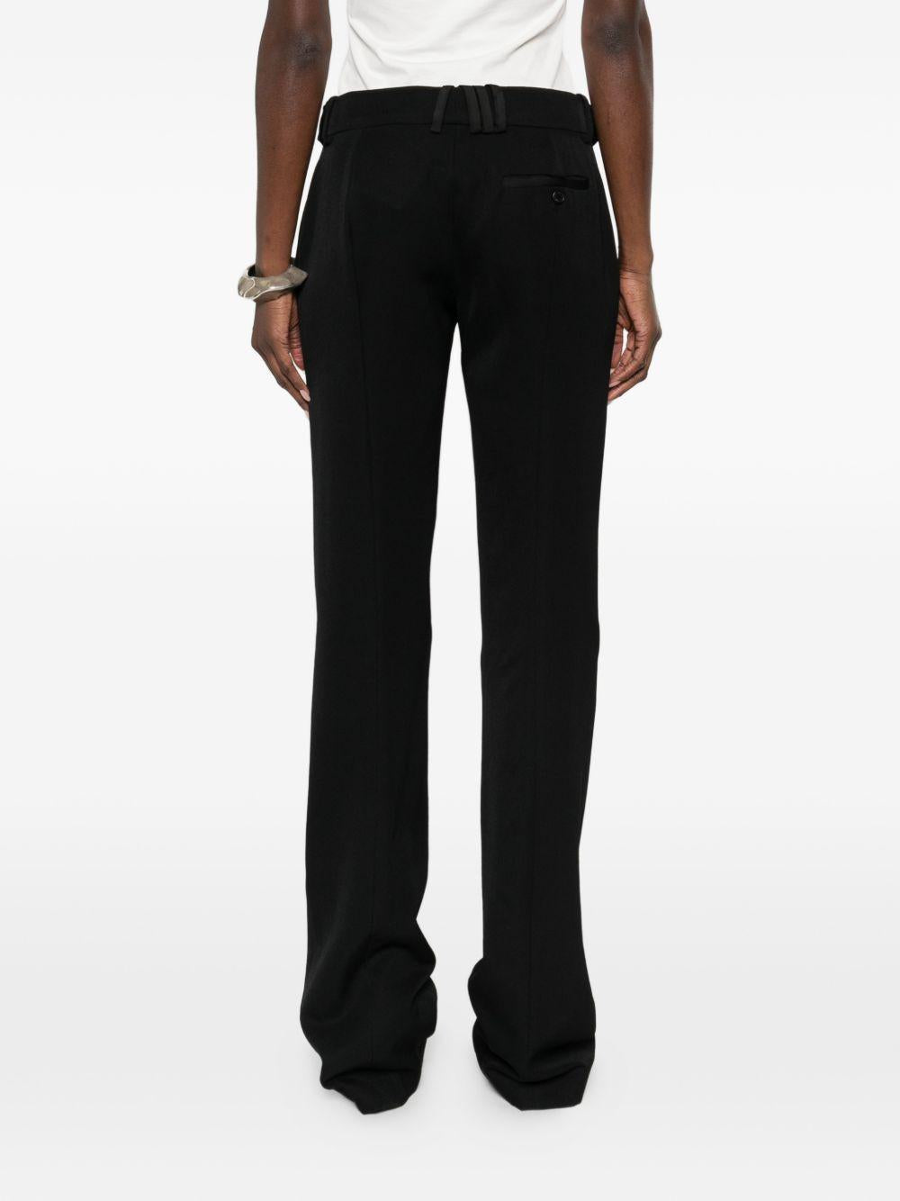 Pantaloni con cintura 