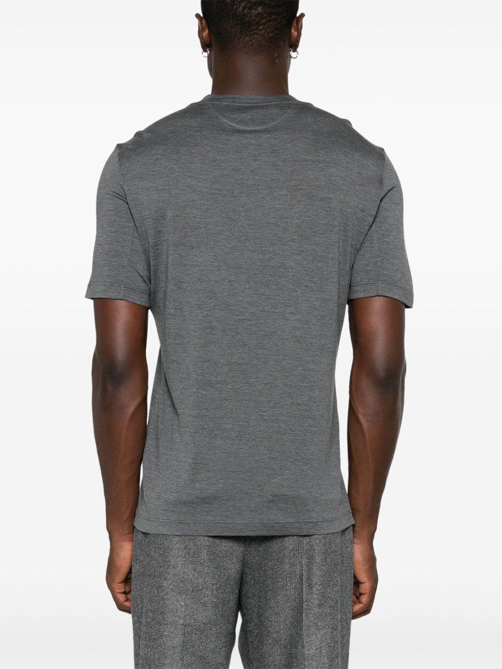T-shirt grigia girocollo in jersey leggero