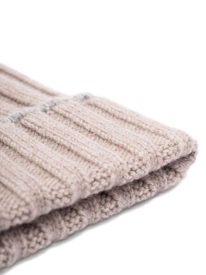 Berretto beige a coste in cashmere chunky 