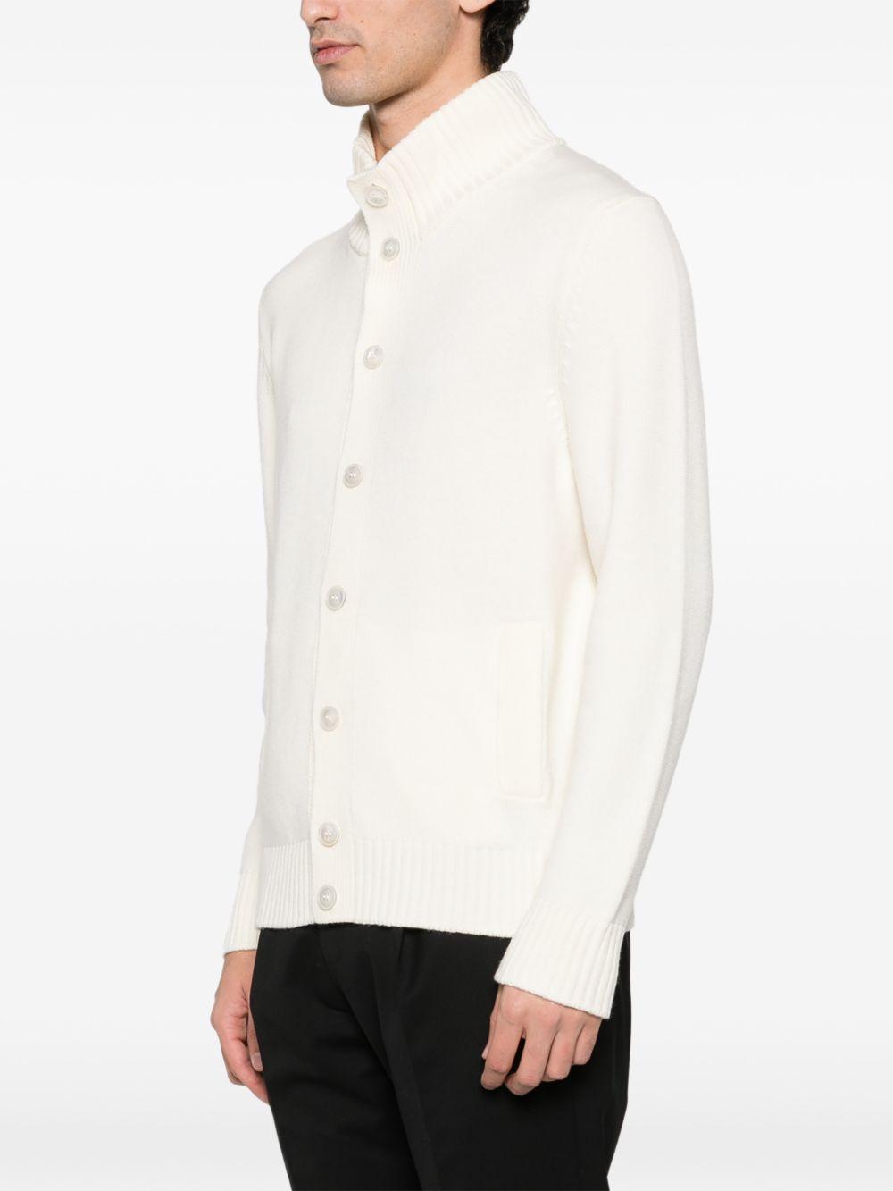 Cardigan panna con bottoni 