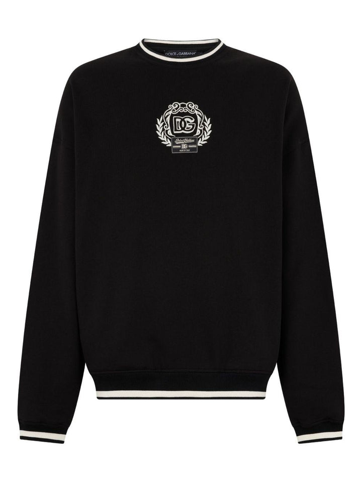 Maglione nero a coste con logo ricamato 