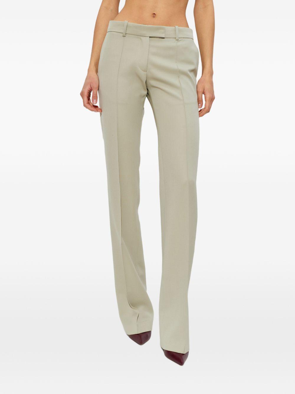 Pantaloni con piega 