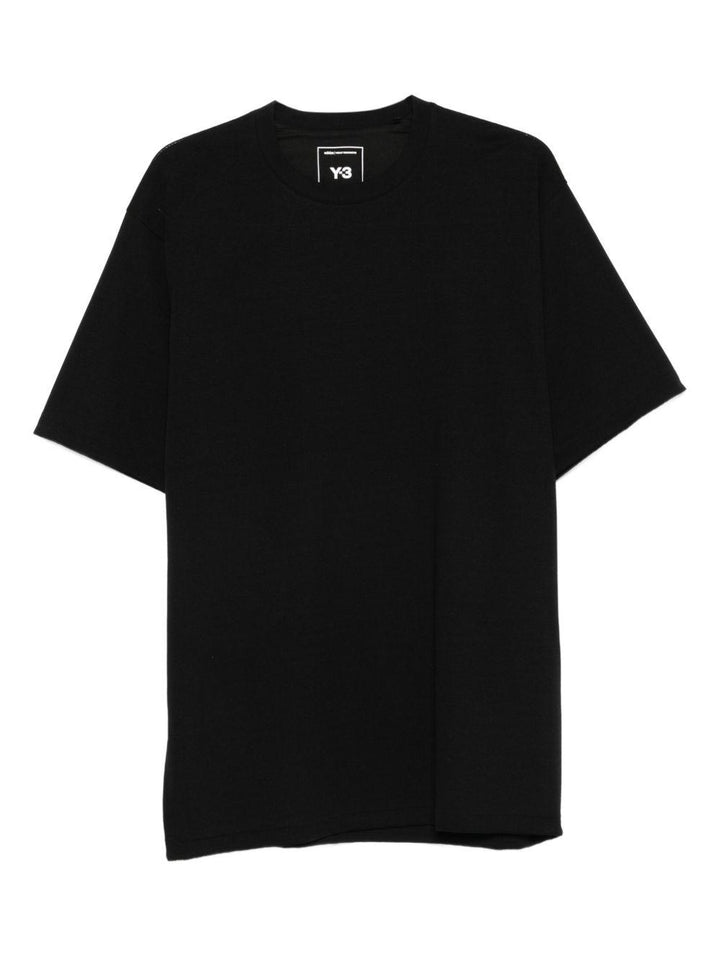T-shirt nera over 