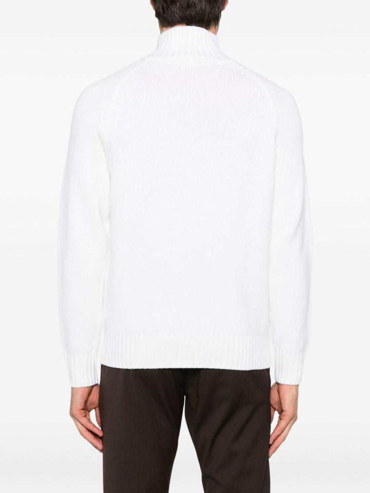 Maglione bianco opaco in lana a collo alto 