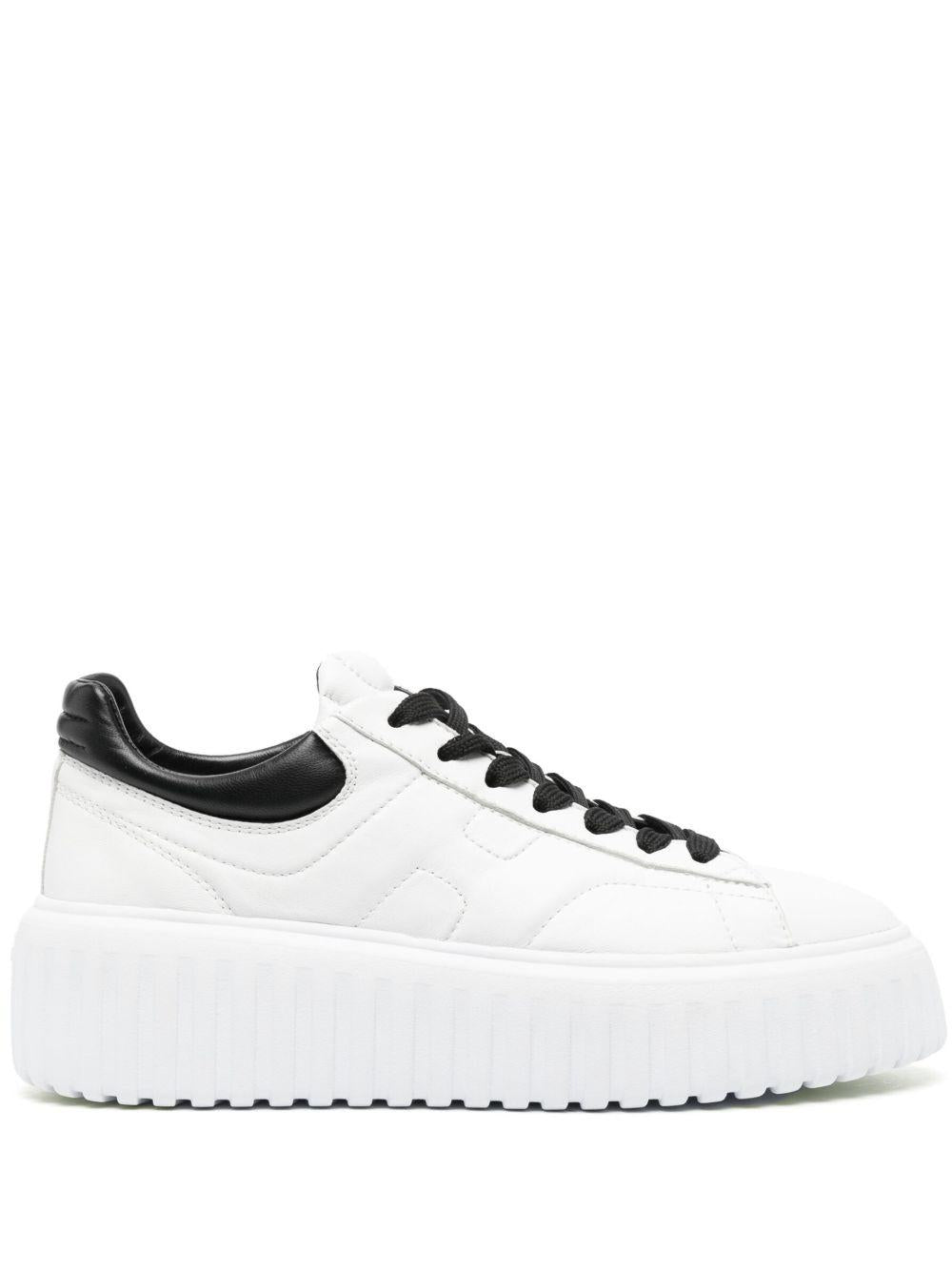 Sneakers con ricamo 