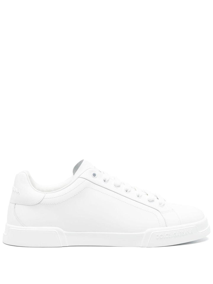Sneakers bianche in pelle con logo 