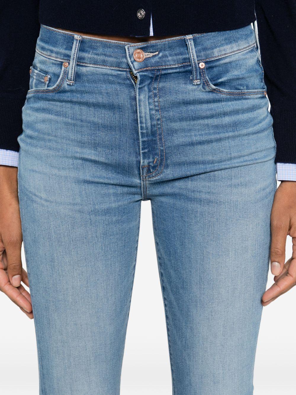 Jeans con orlo sfrangiato 