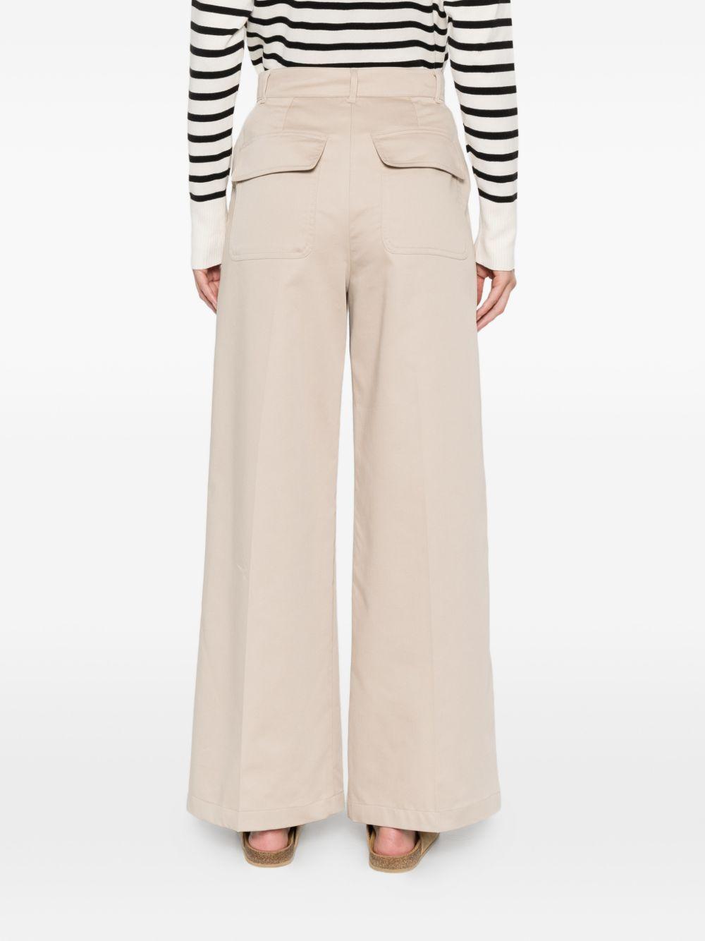 Pantaloni ampi 