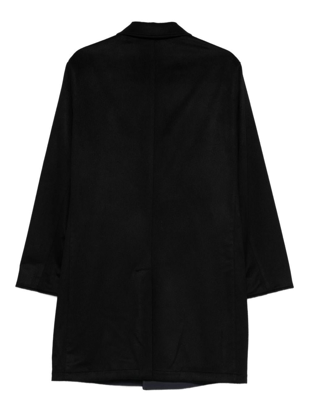 Cappotto con bottoni nero 