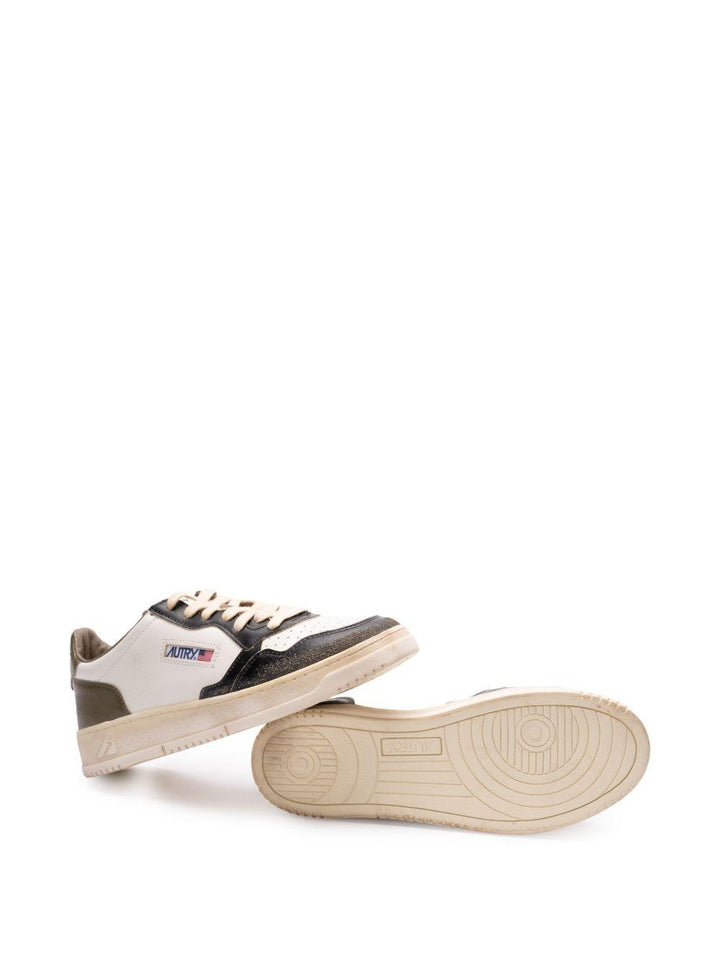 Sneakers bianche bicolore con logo 