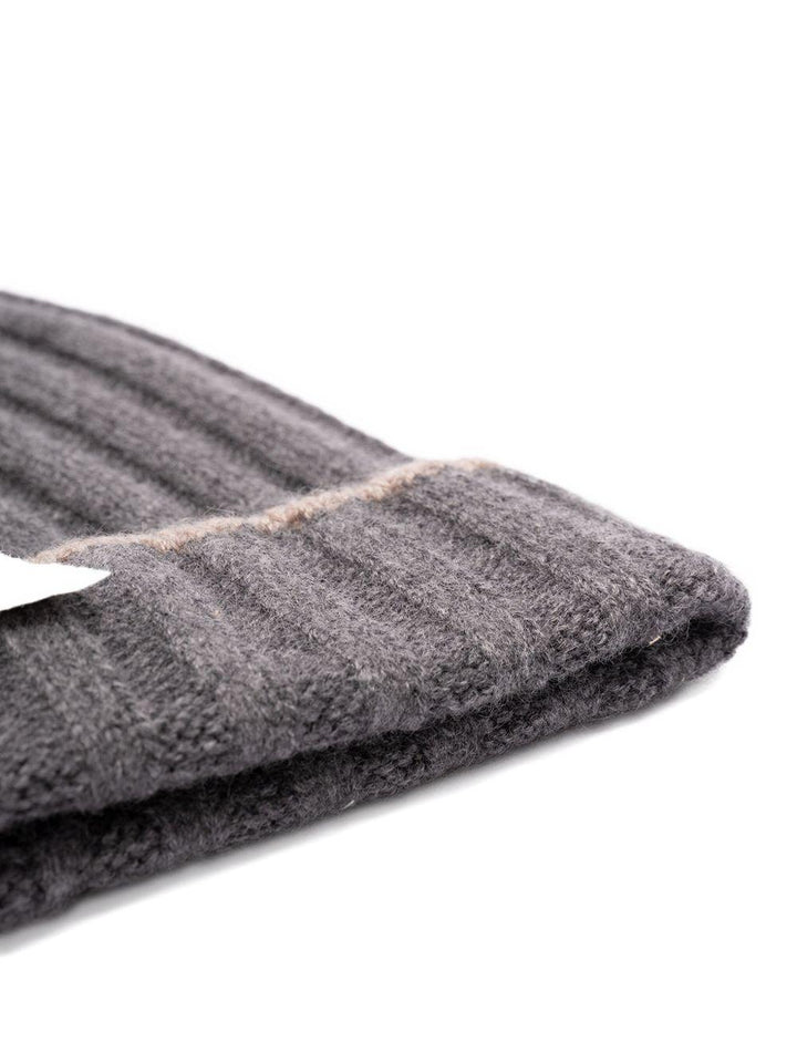 Berretto grigio a coste in cashmere chunky 
