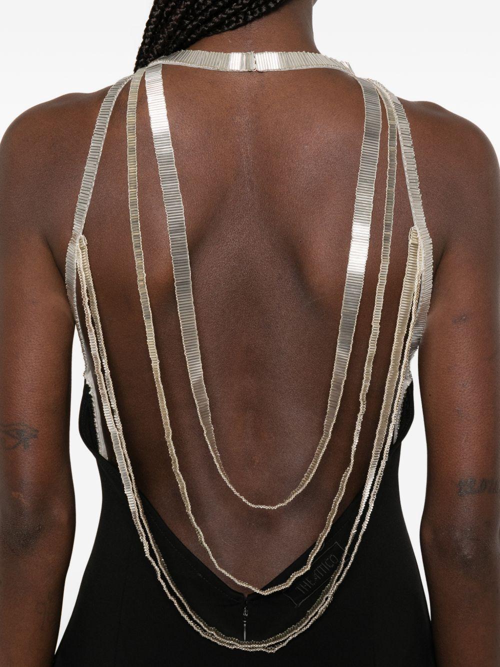Abito con scollo all&