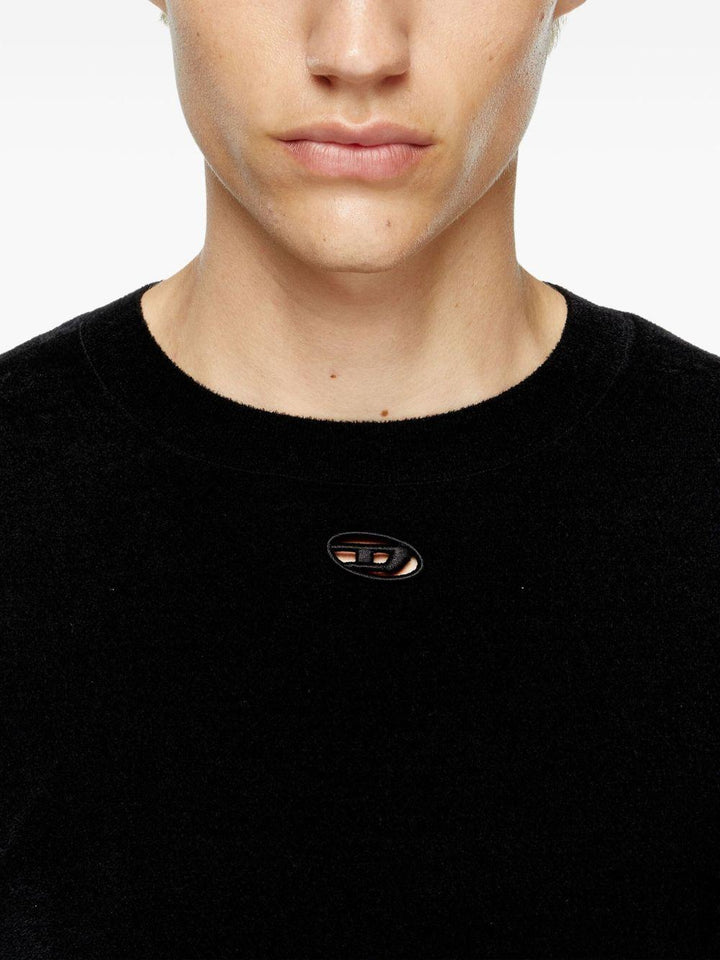 Maglione K-Cevro nero con placca Oval D 