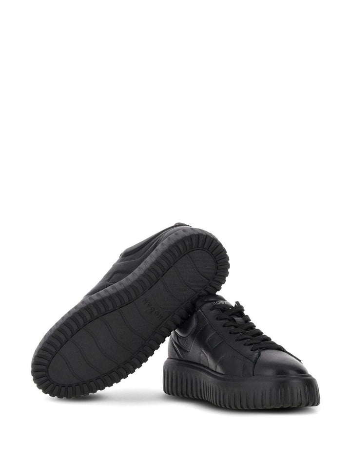 Sneakers nere in pelle con logo ricamato 