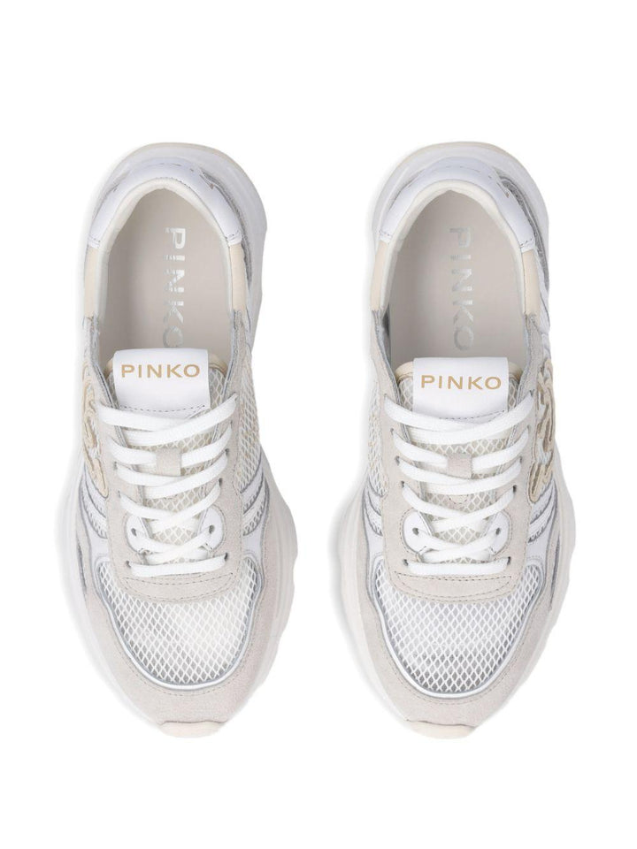 Sneakers con applicazione 