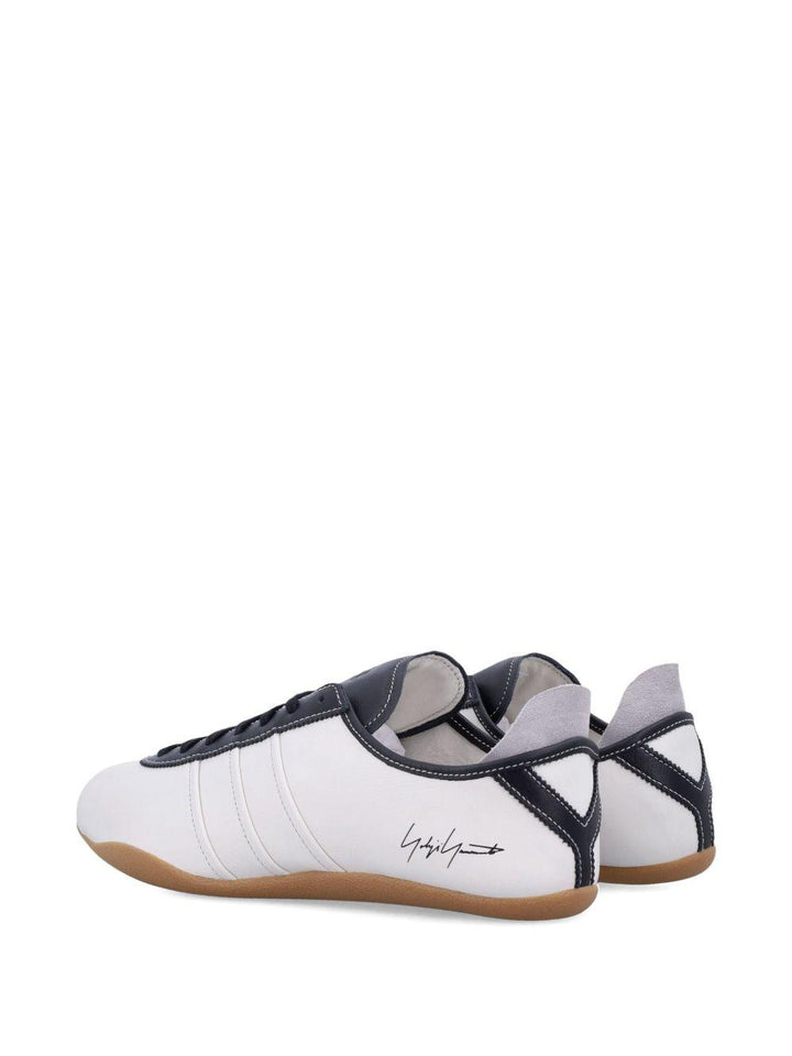 Sneakers bianche Tokyo in pelle con pannelli neri 