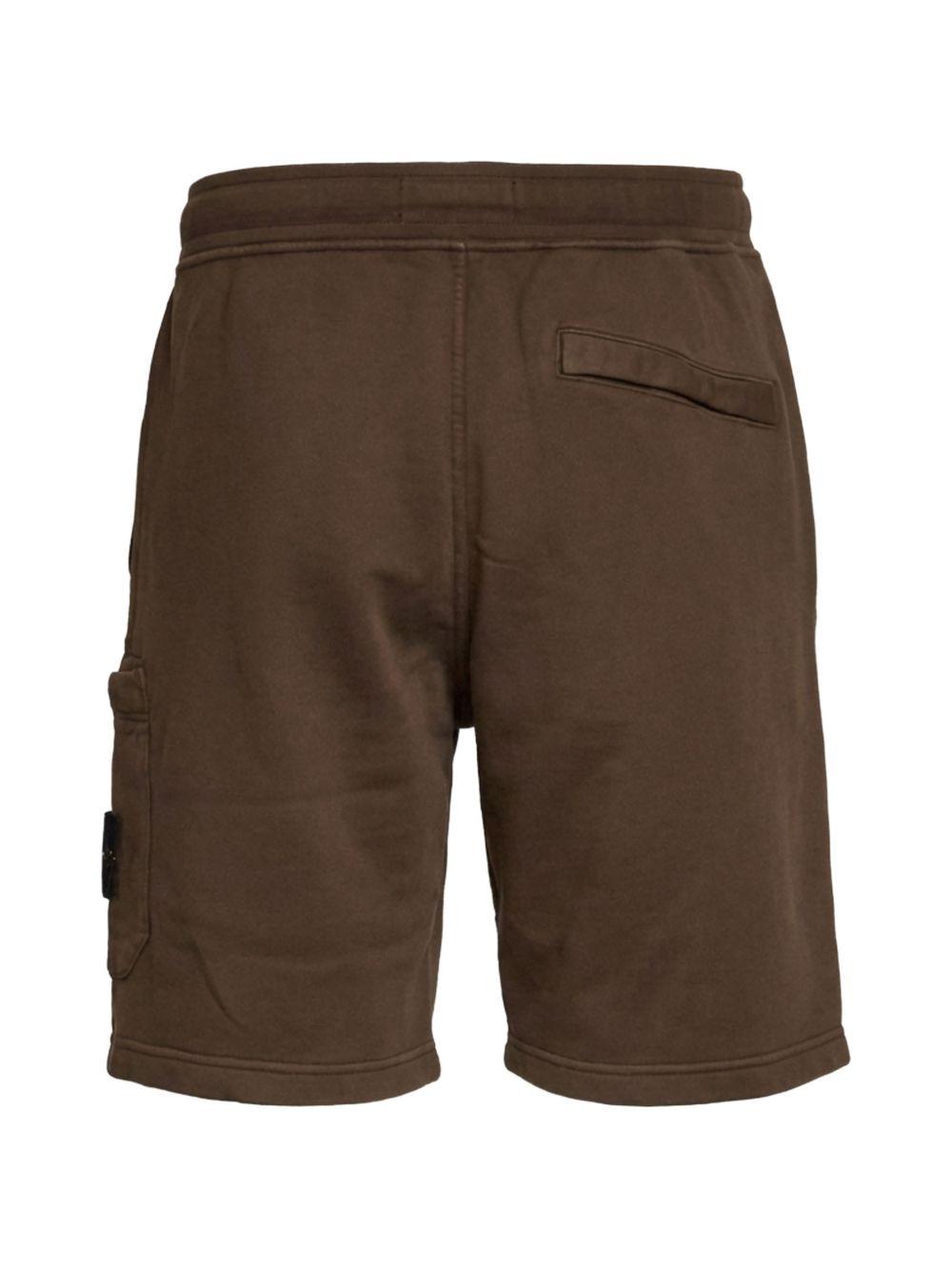 Shorts marrone con applicazione 