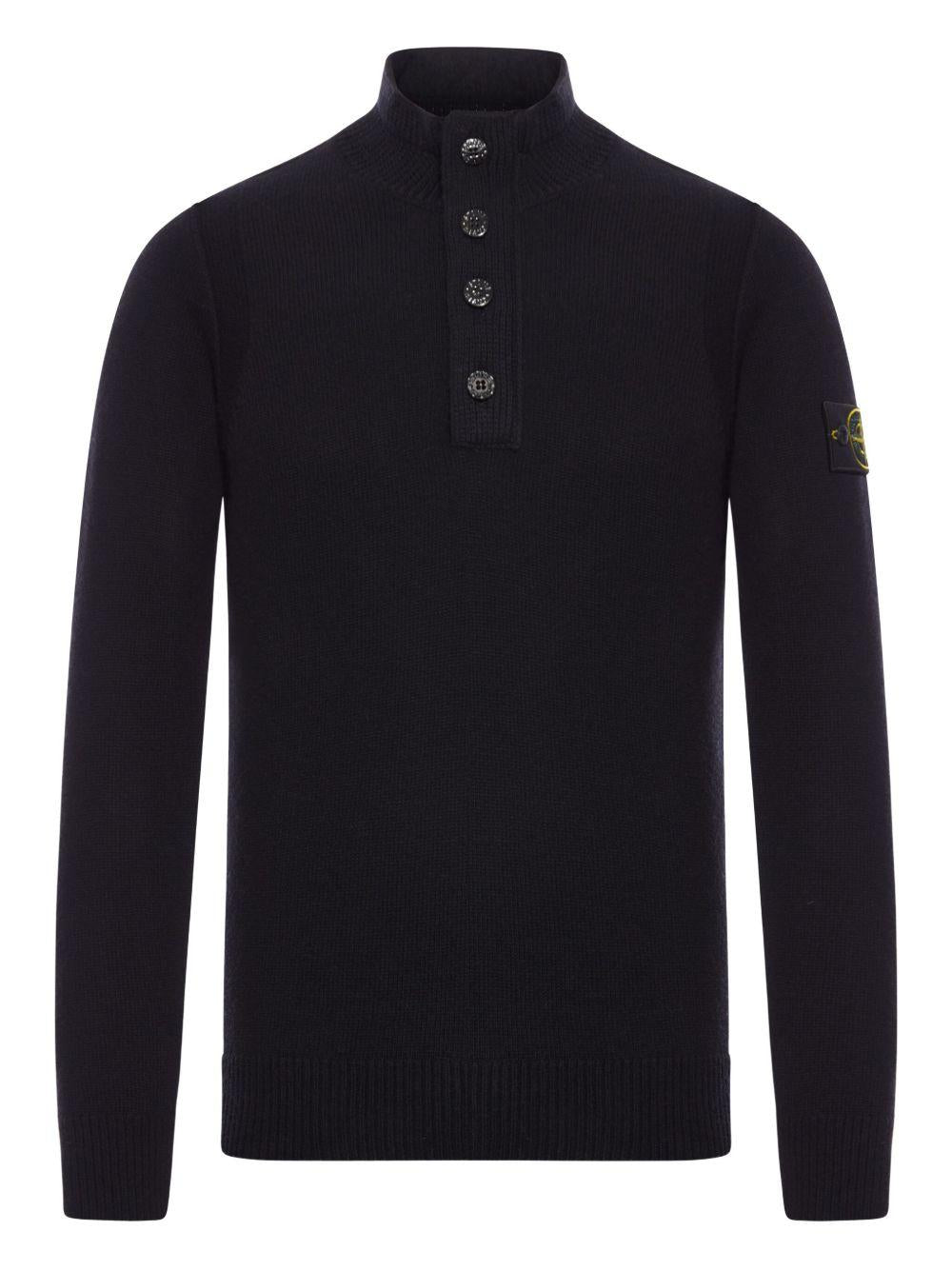 Maglione nero in lana a collo alto con bottoni 