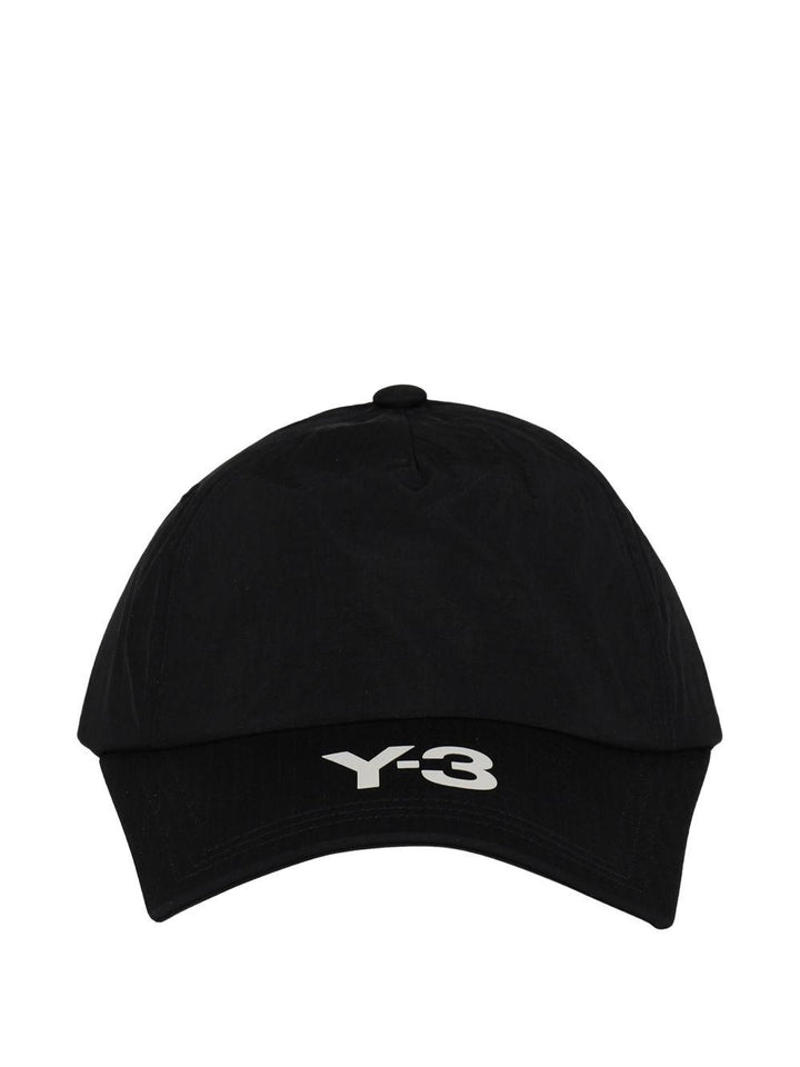 Cappello nero con dettaglio logo 