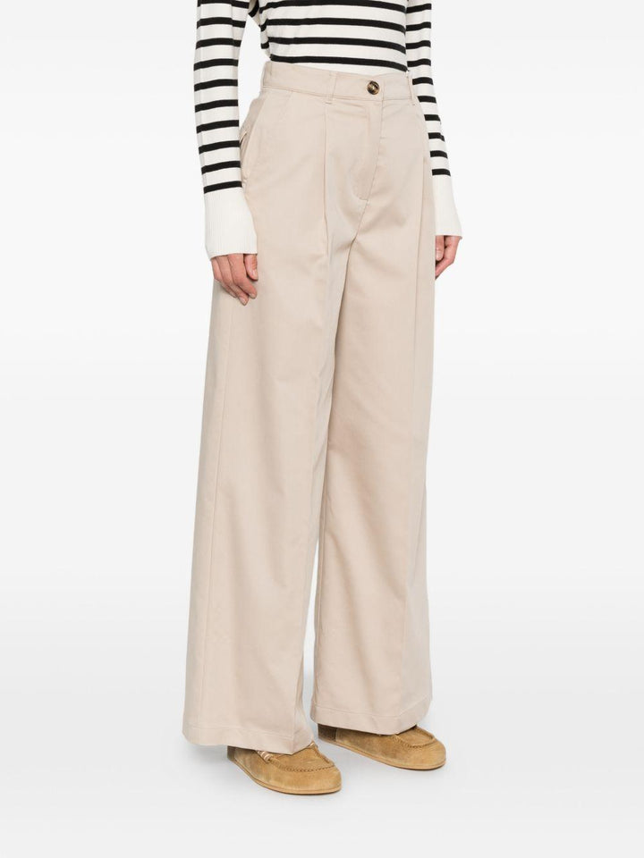 Pantaloni ampi 