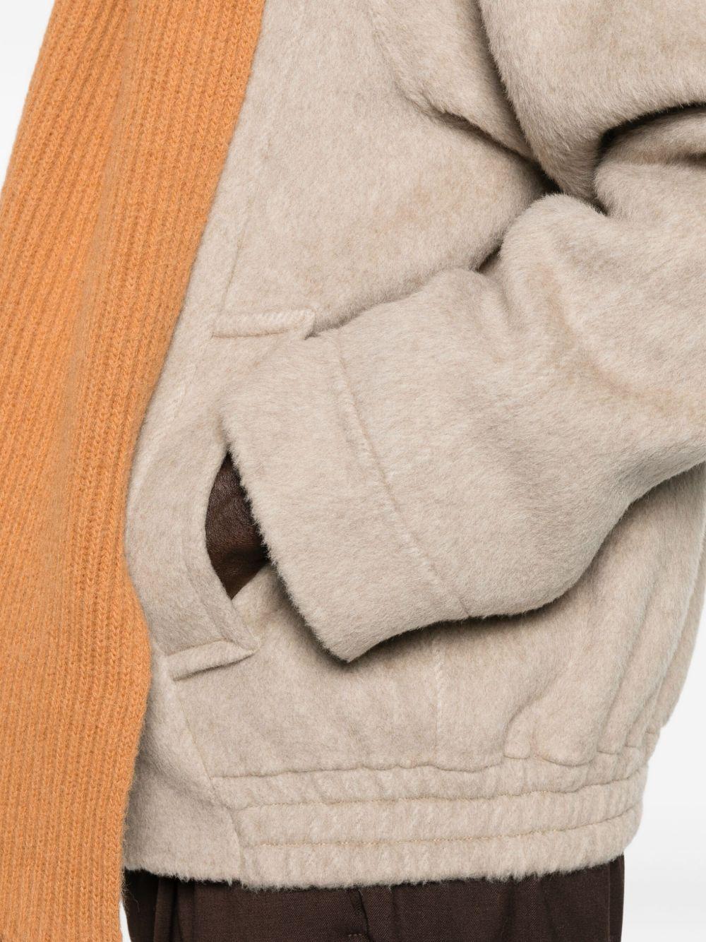 Giacca beige con zip 
