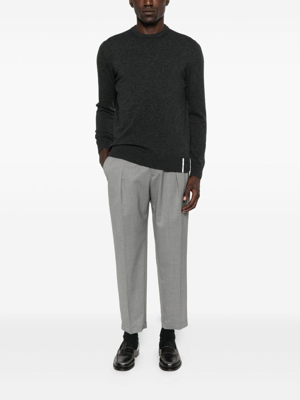 Pantaloni grigi con pieghe frontali Portobello 