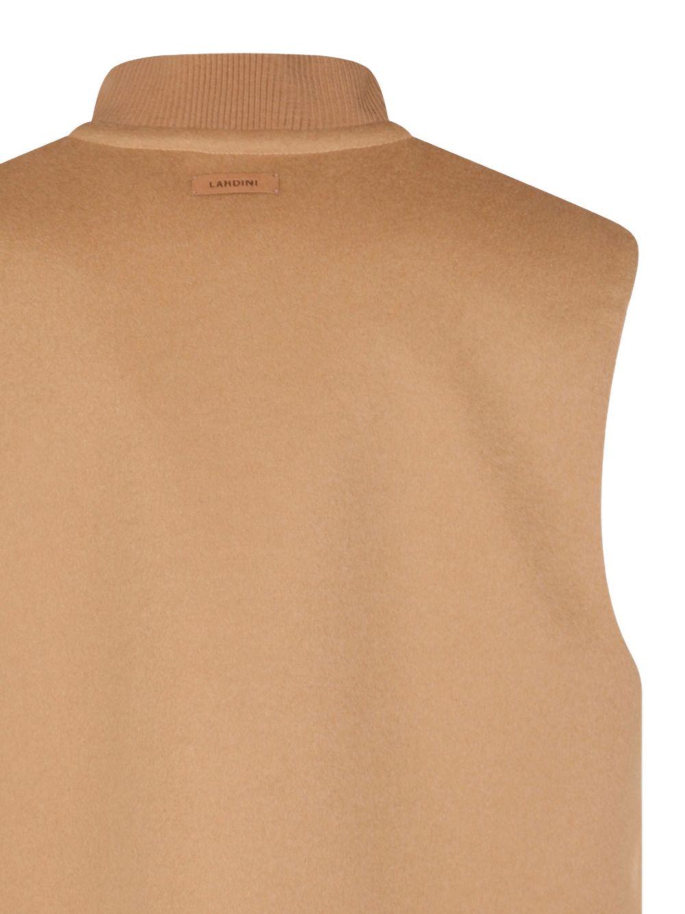 Gilet cammello con zip 