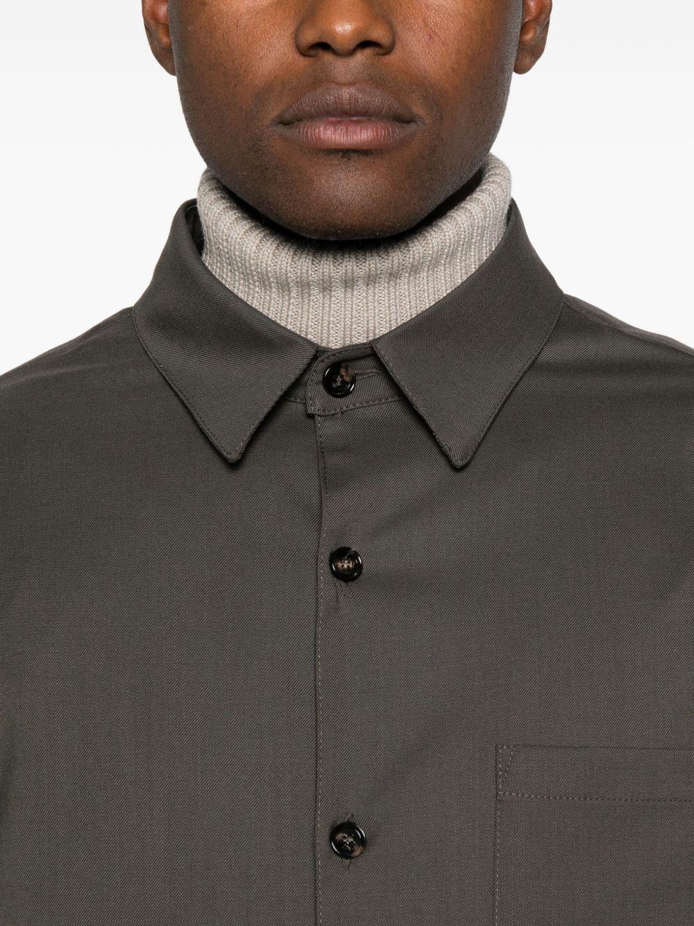 Camicia marrone a maniche lunghe 
