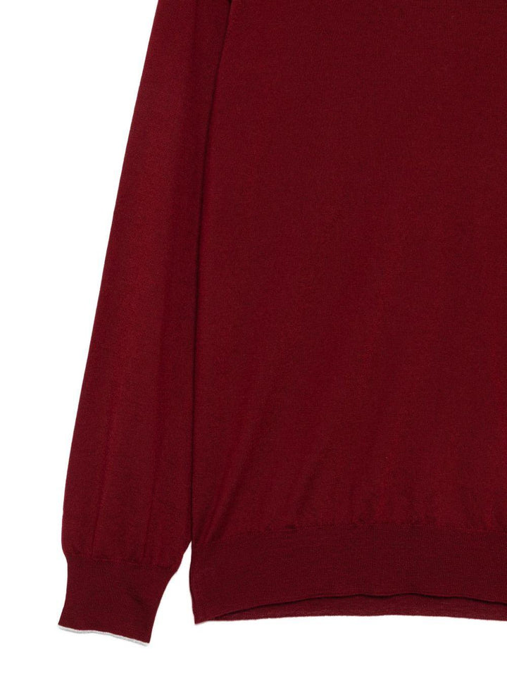 Maglione rosso a collo alto 