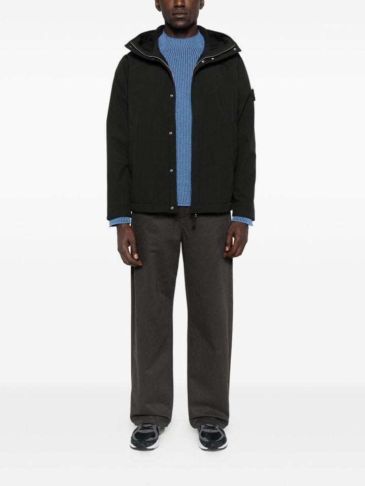 Parka nero con cappuccio 