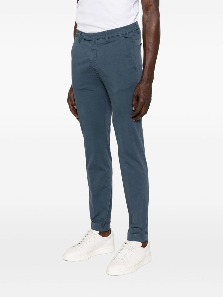 Pantaloni oceano con risvolto 