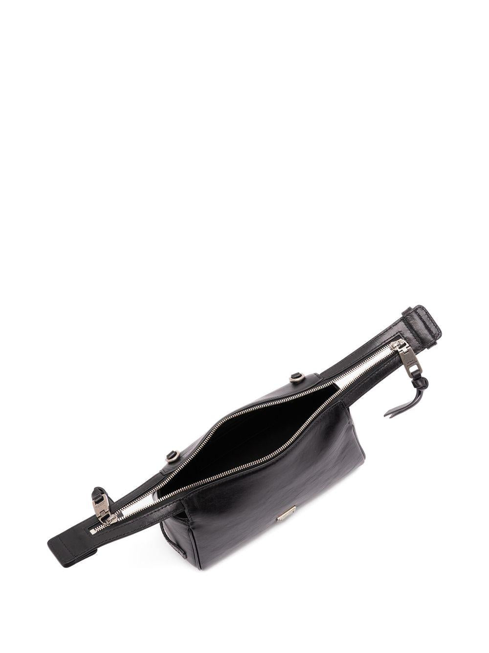Clutch in pelle con zip 