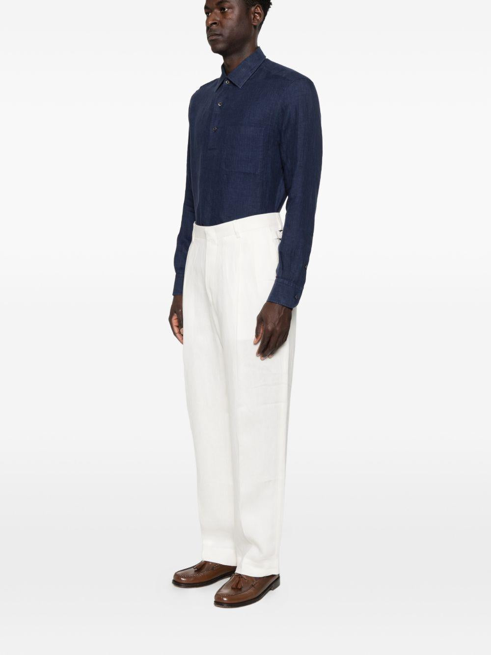 Pantaloni bianchi 