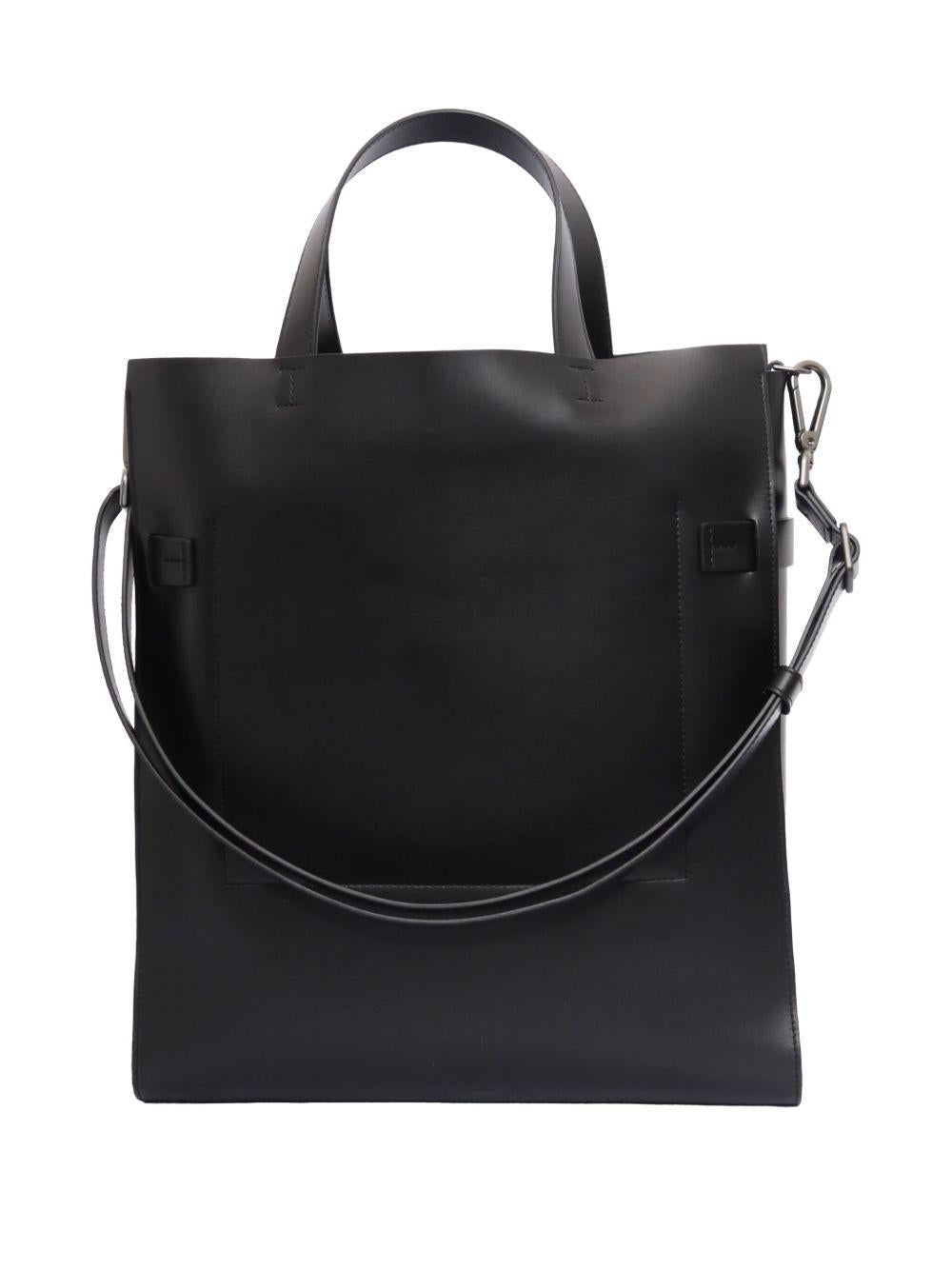 Borsa tote nera con fibbia 