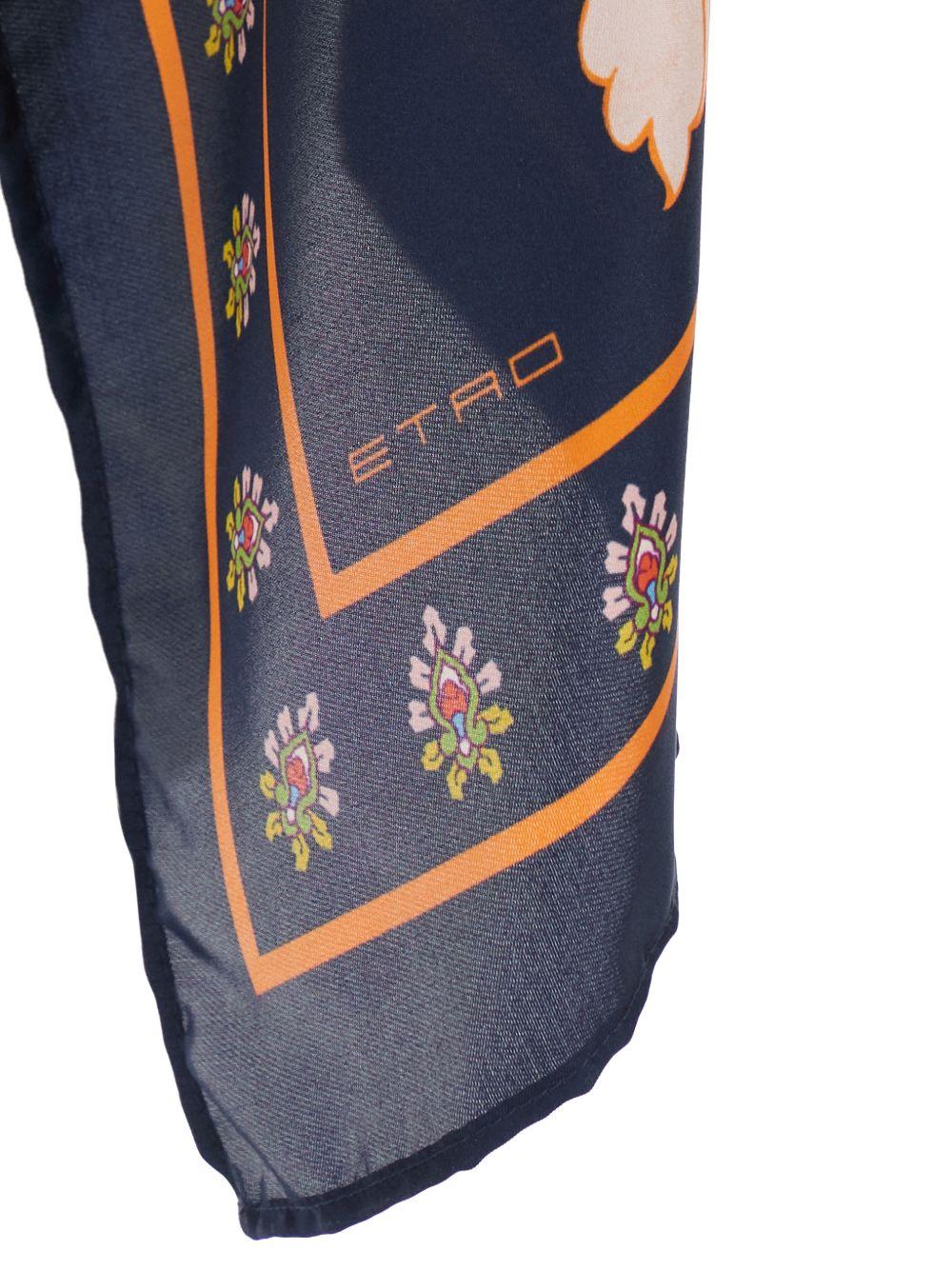 Gilet in seta con stampa floreale 