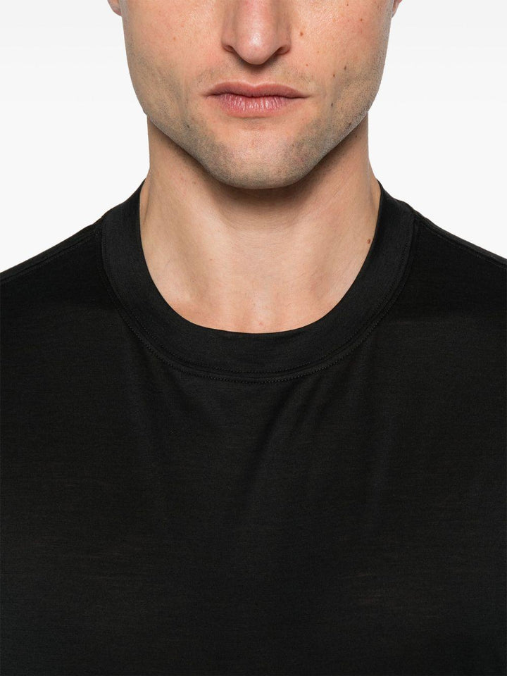 T-shirt girocollo nero 
