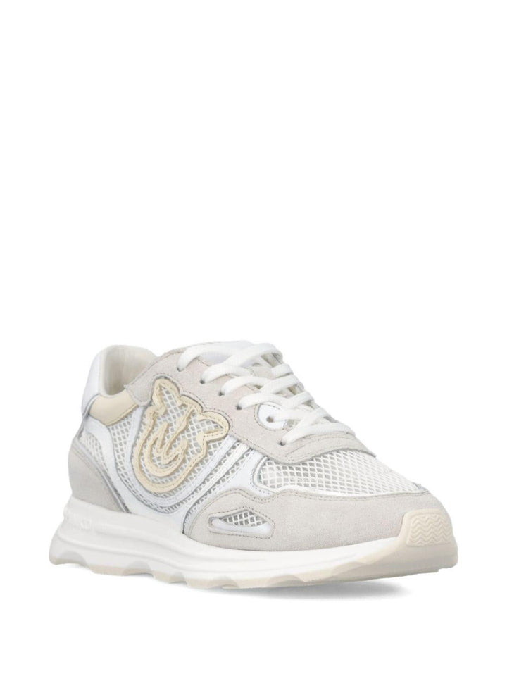 Sneakers con applicazione 