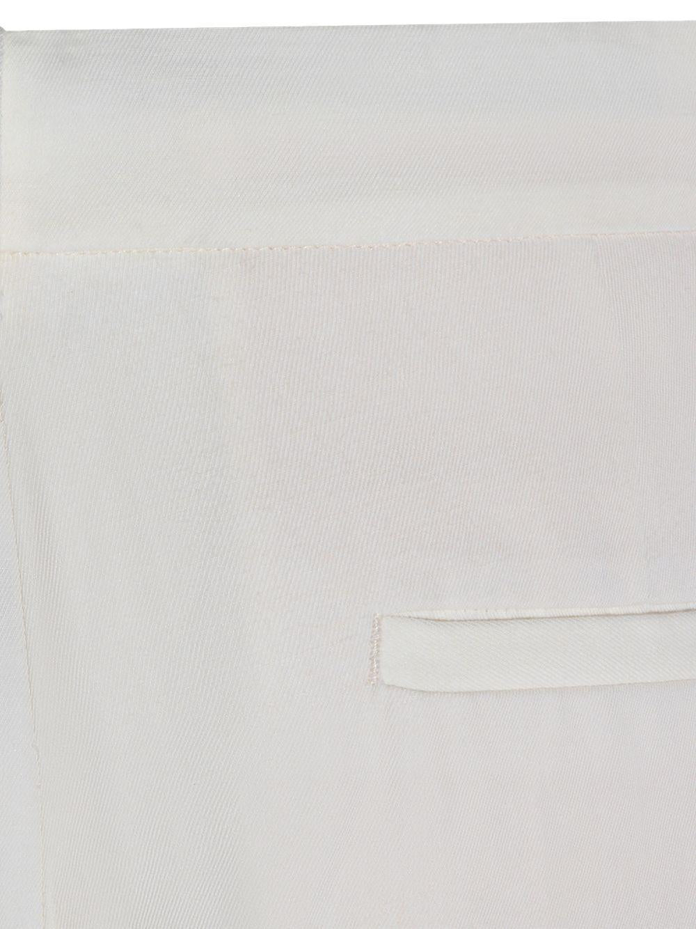 Shorts plissettati al ginocchio 