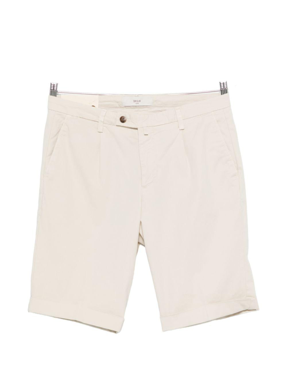 Shorts gesso con risvolto 