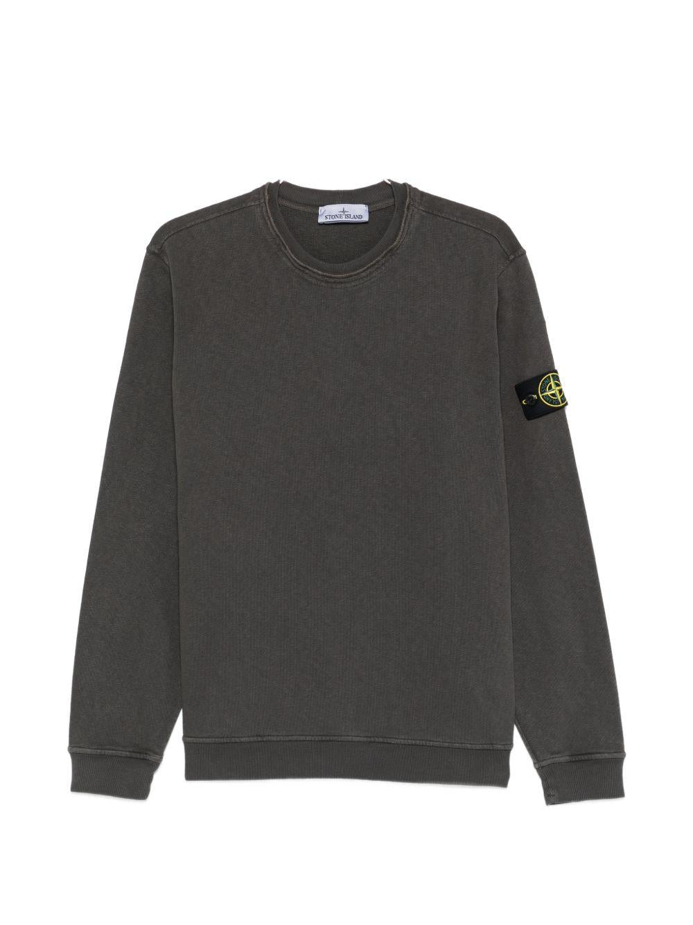 Felpa charcoal con patch logo 