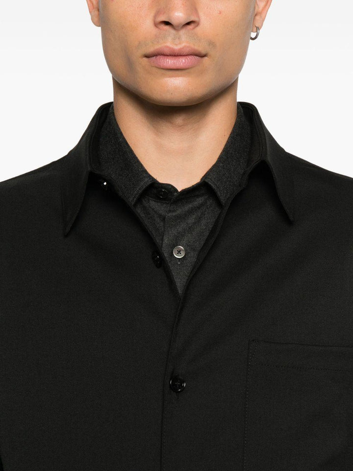 Camicia nera a maniche lunghe 