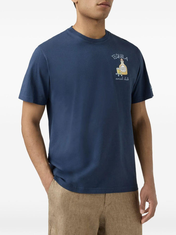 T-shirt blu con stampa grafica 