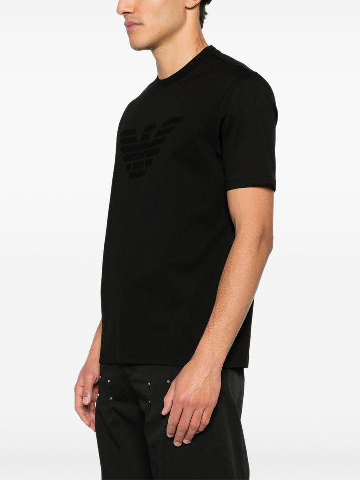 T-shirt nera 