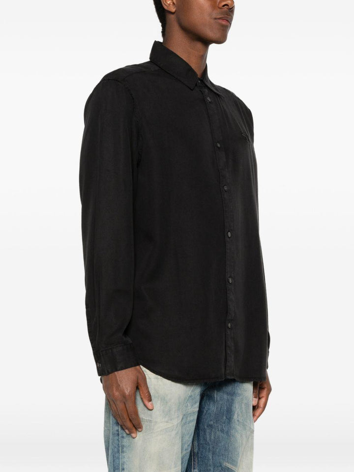 Camicia nera con dettaglio logo 