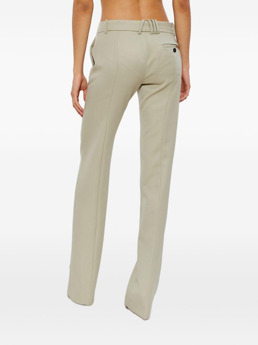Pantaloni con piega 