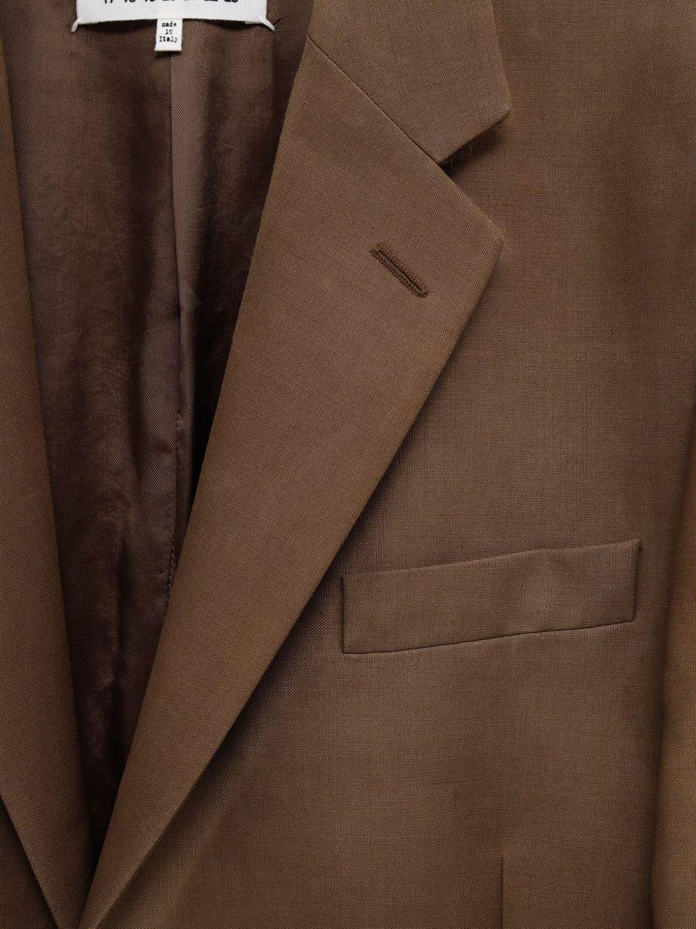 Giacca monopetto marrone con bottoni 