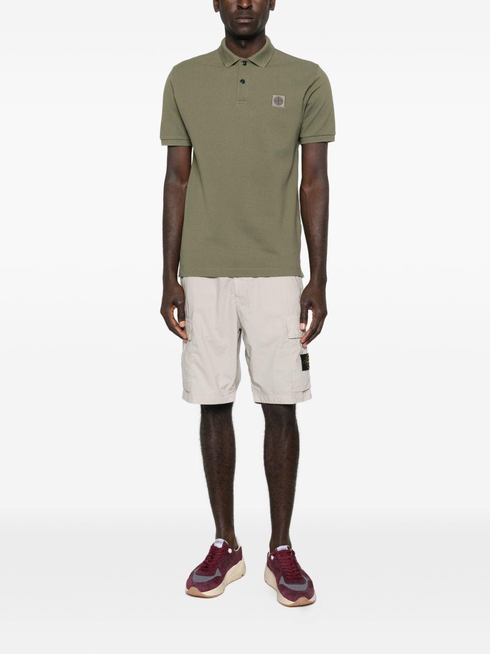 Cargo shorts pearl con logo patch 
