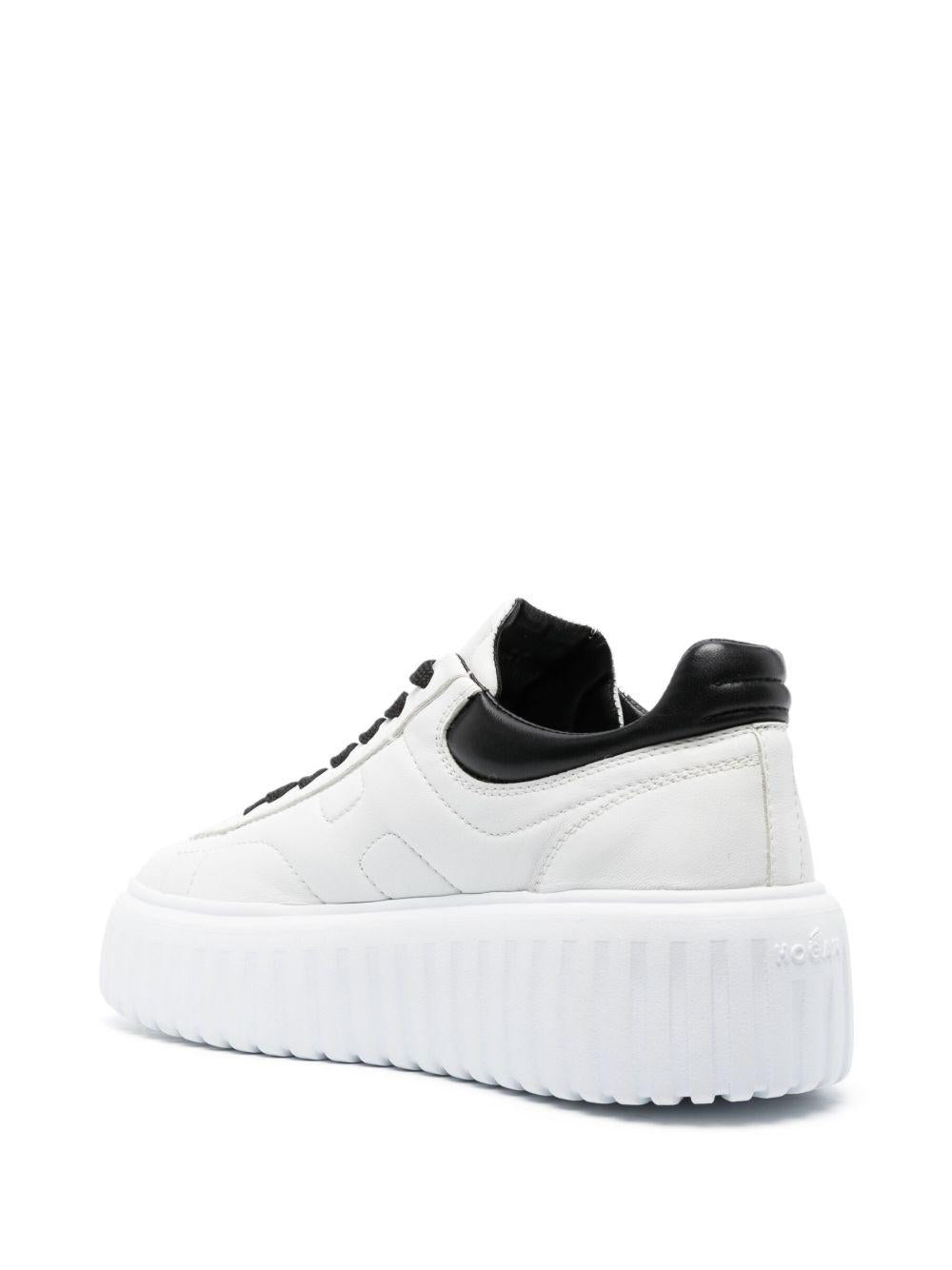 Sneakers con ricamo 